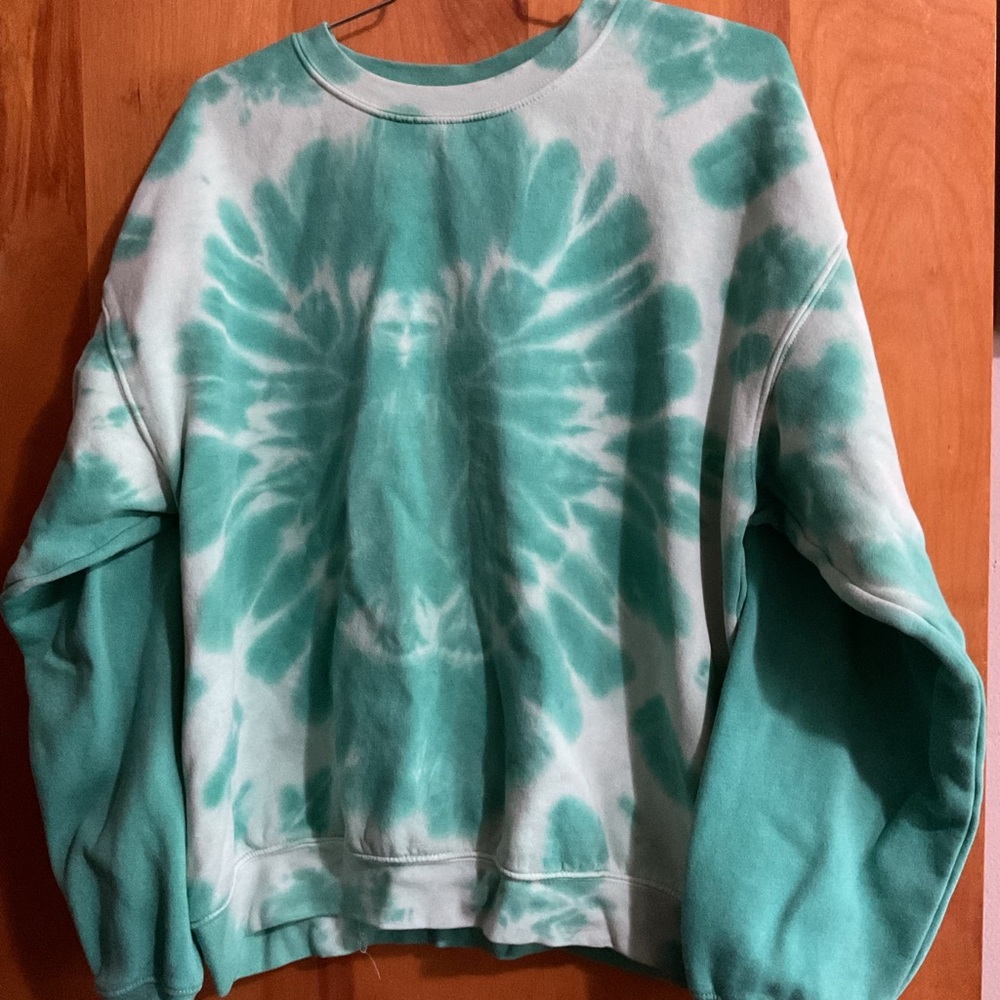 Tie-Dye Green & White Crewneck Sweatshirt